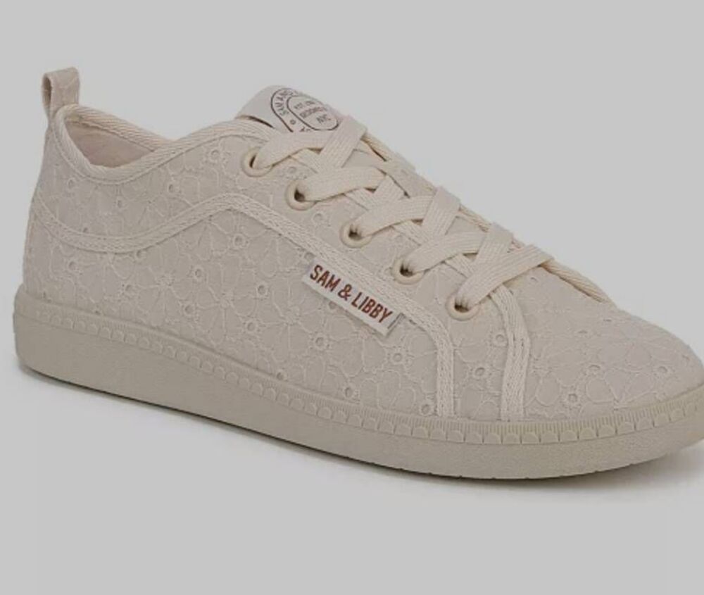 Sam & Libby Weston Embroidered Sneaker size 10 EUC (R)